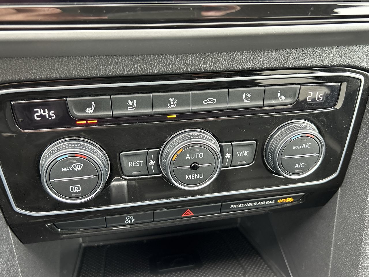 2021 Volkswagen Atlas in Barrie, Ontario