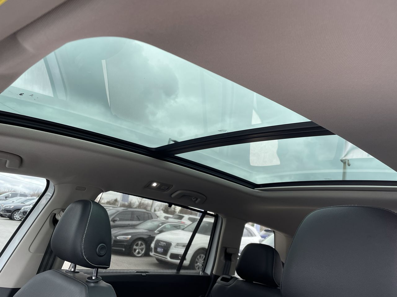 2021 Volkswagen Atlas in Barrie, Ontario