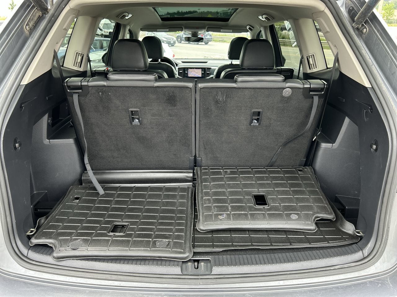 2022 Volkswagen Atlas in Barrie, Ontario