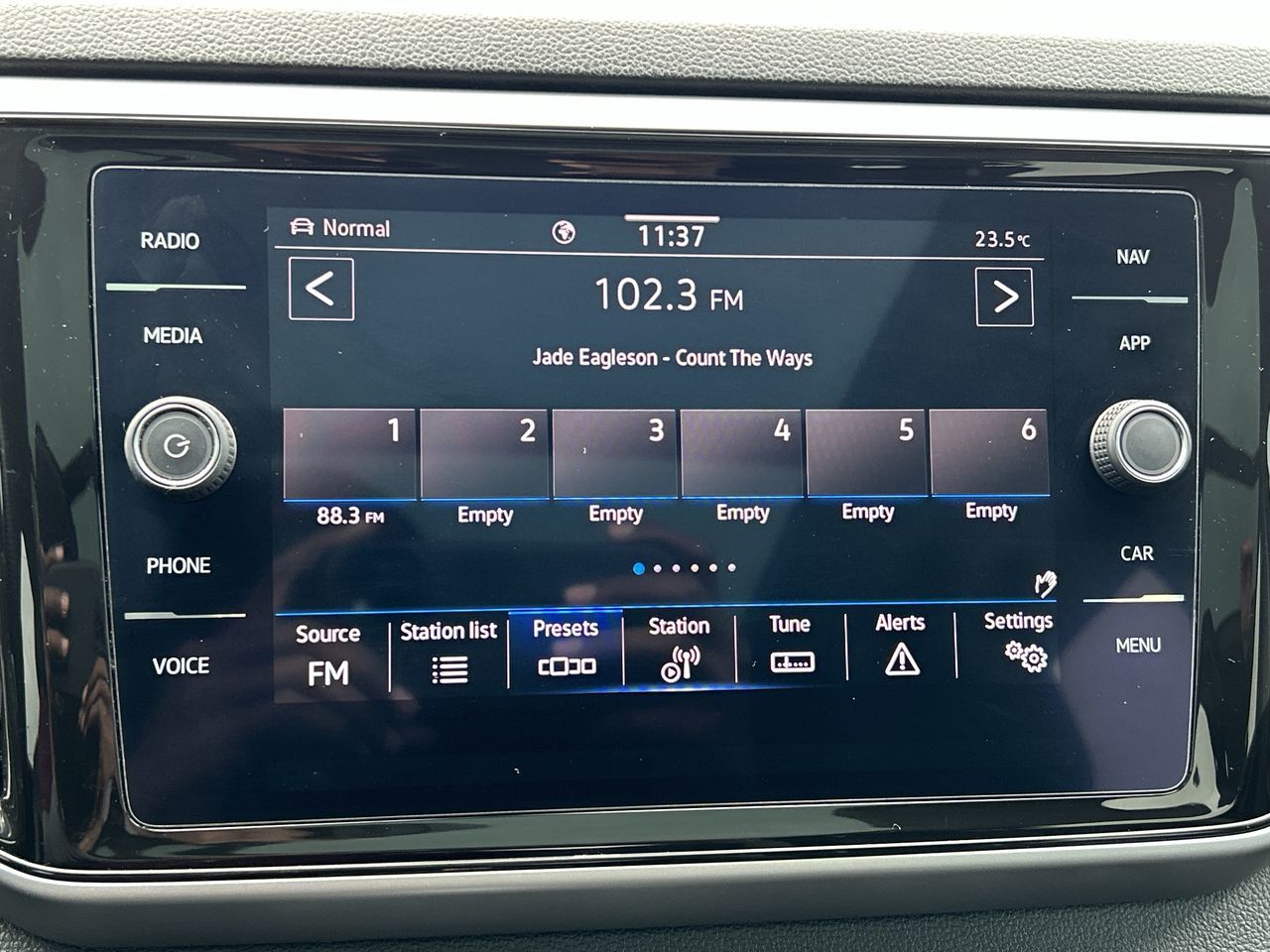 2022 Volkswagen Atlas in Barrie, Ontario