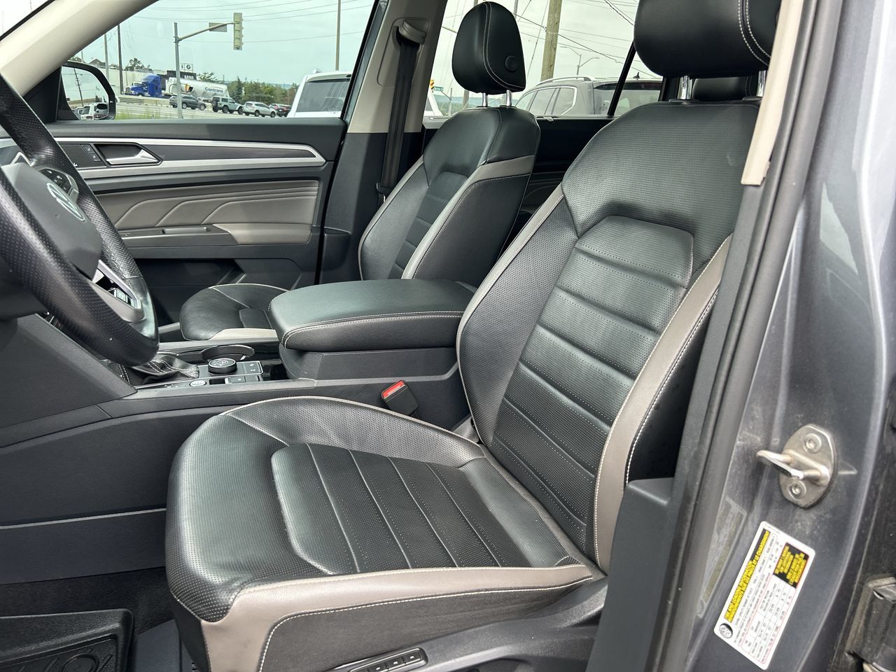 2022 Volkswagen Atlas in Barrie, Ontario