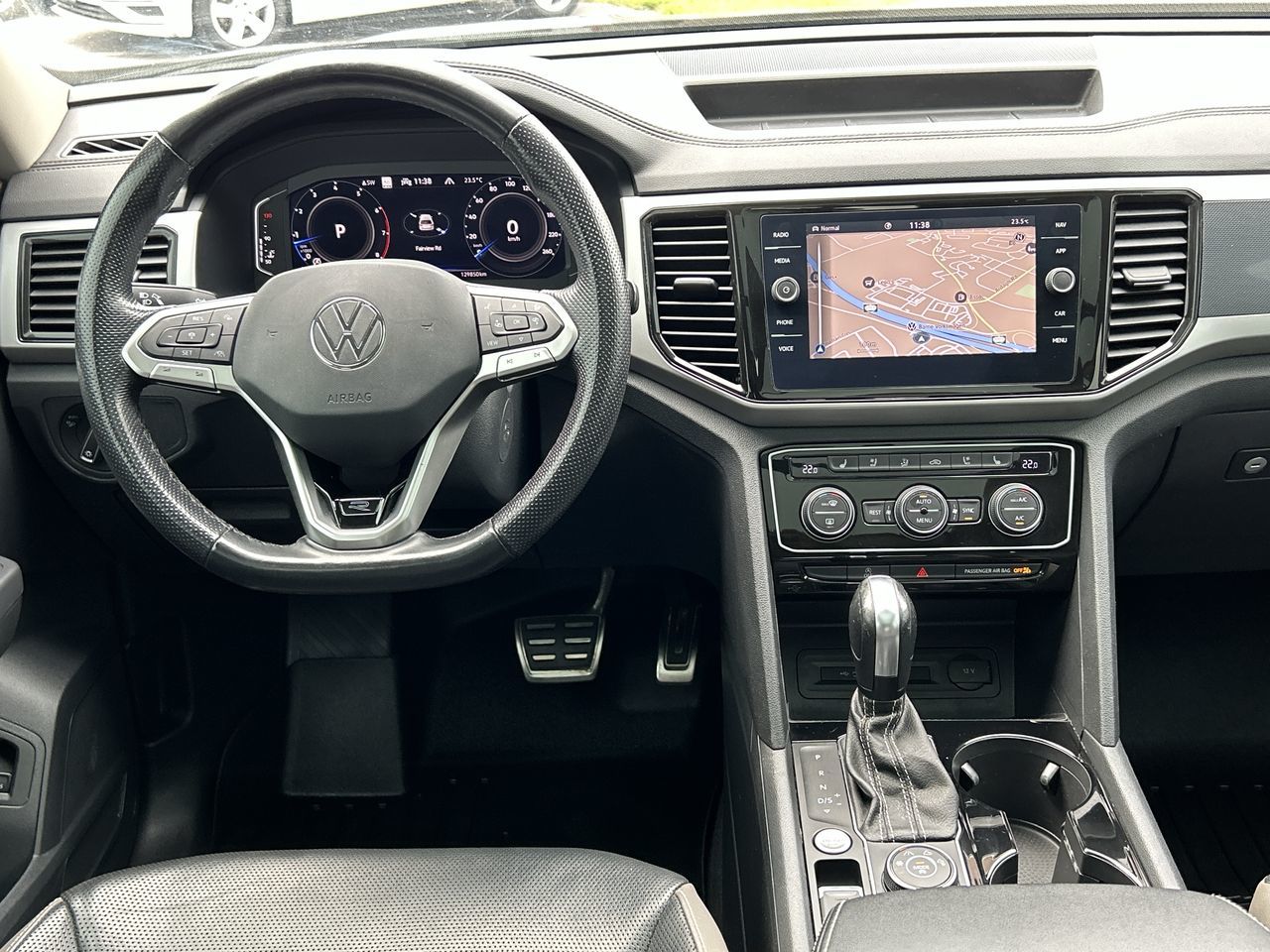 2022 Volkswagen Atlas in Barrie, Ontario
