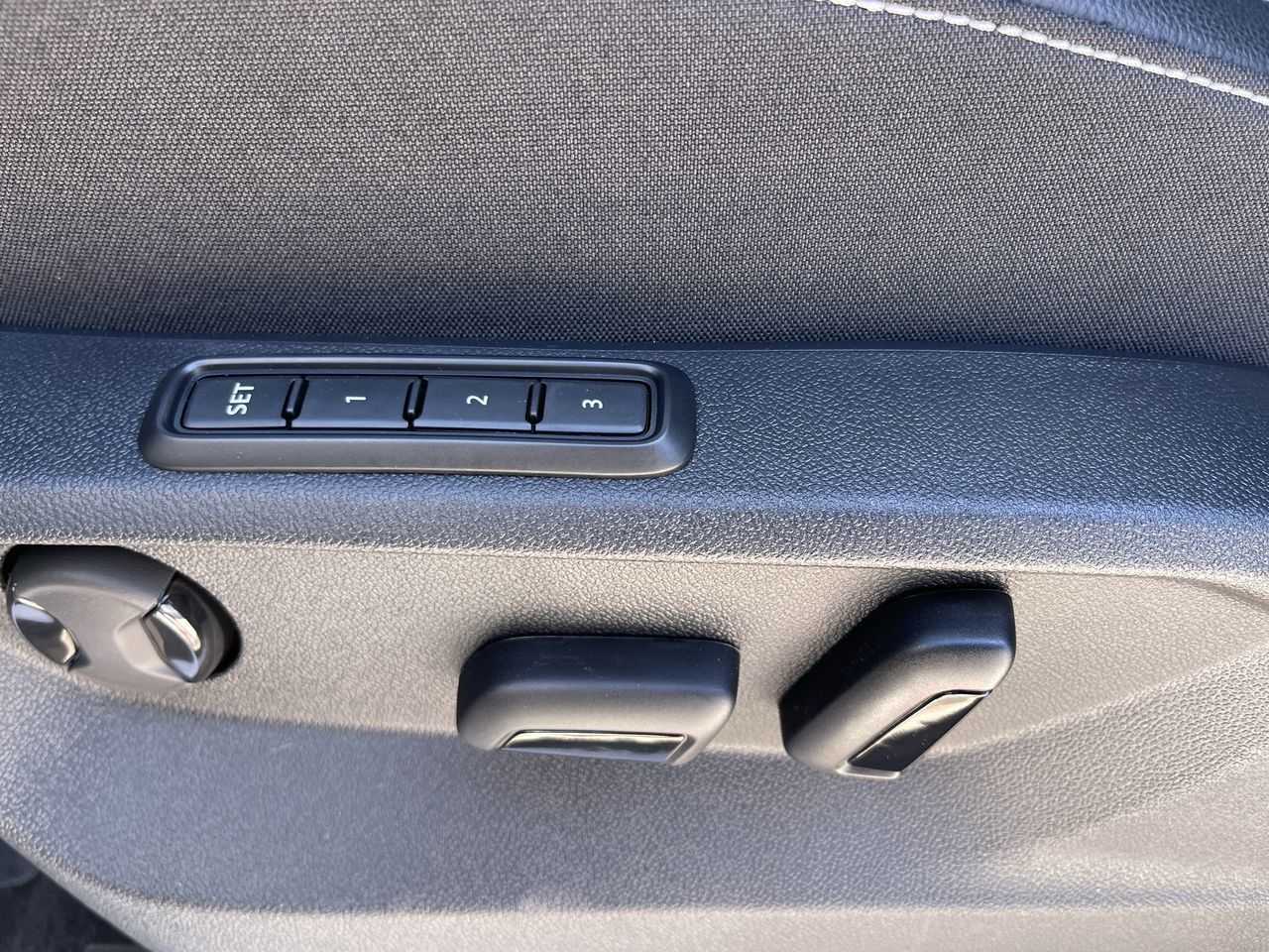 2024 Volkswagen Atlas in Barrie, Ontario