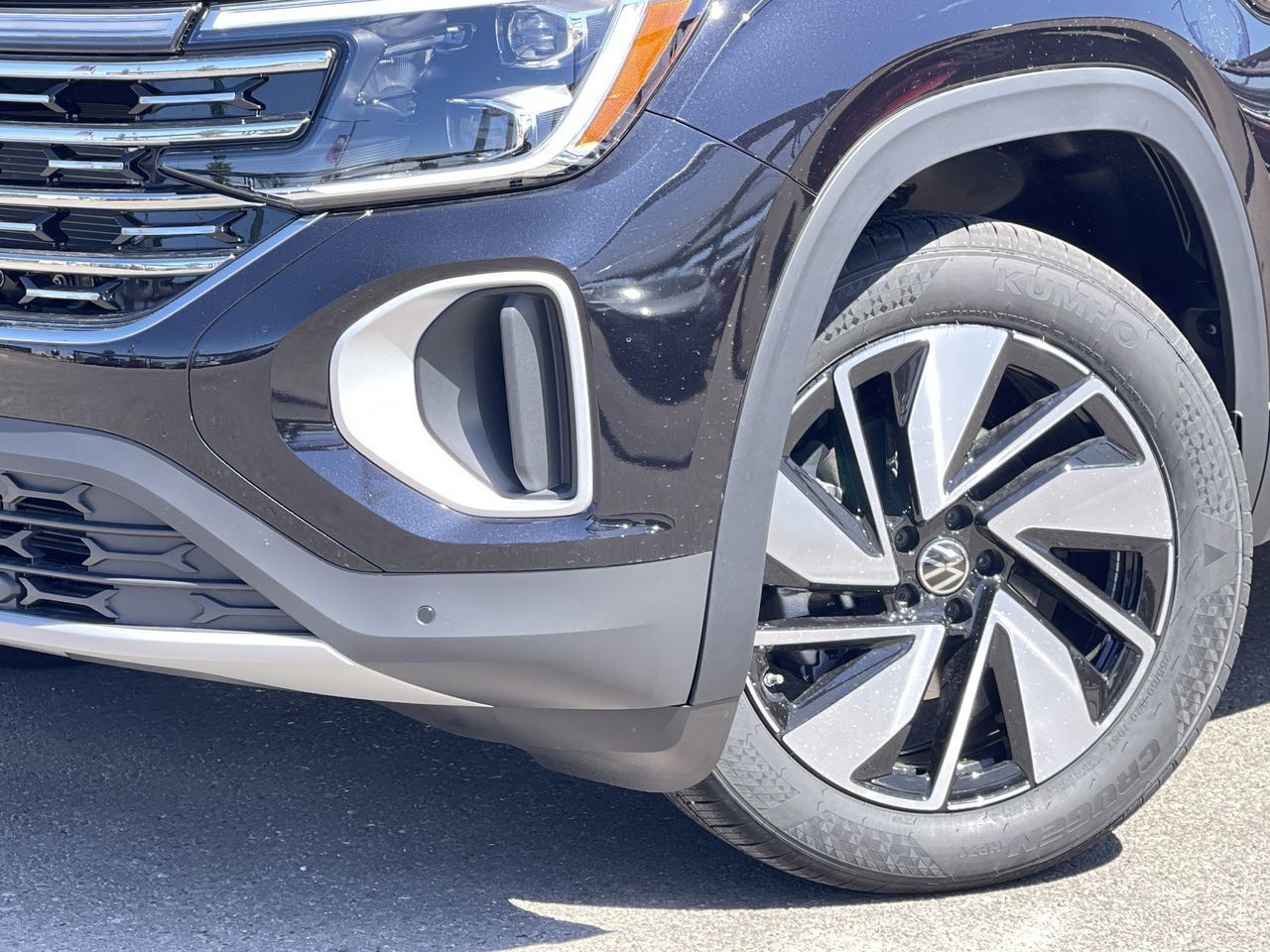 2024 Volkswagen Atlas in Barrie, Ontario