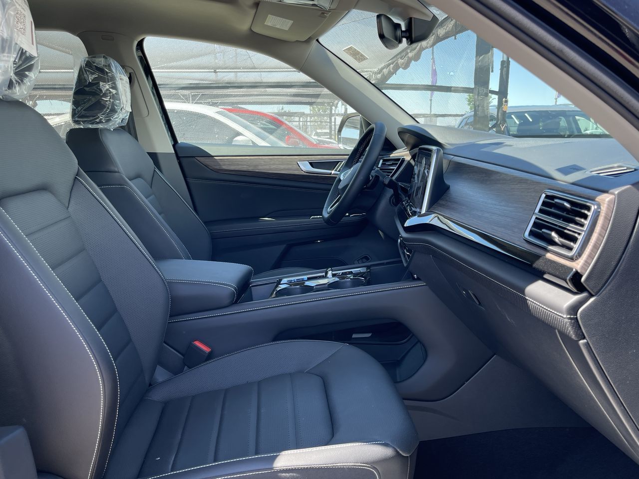 2024 Volkswagen Atlas in Barrie, Ontario