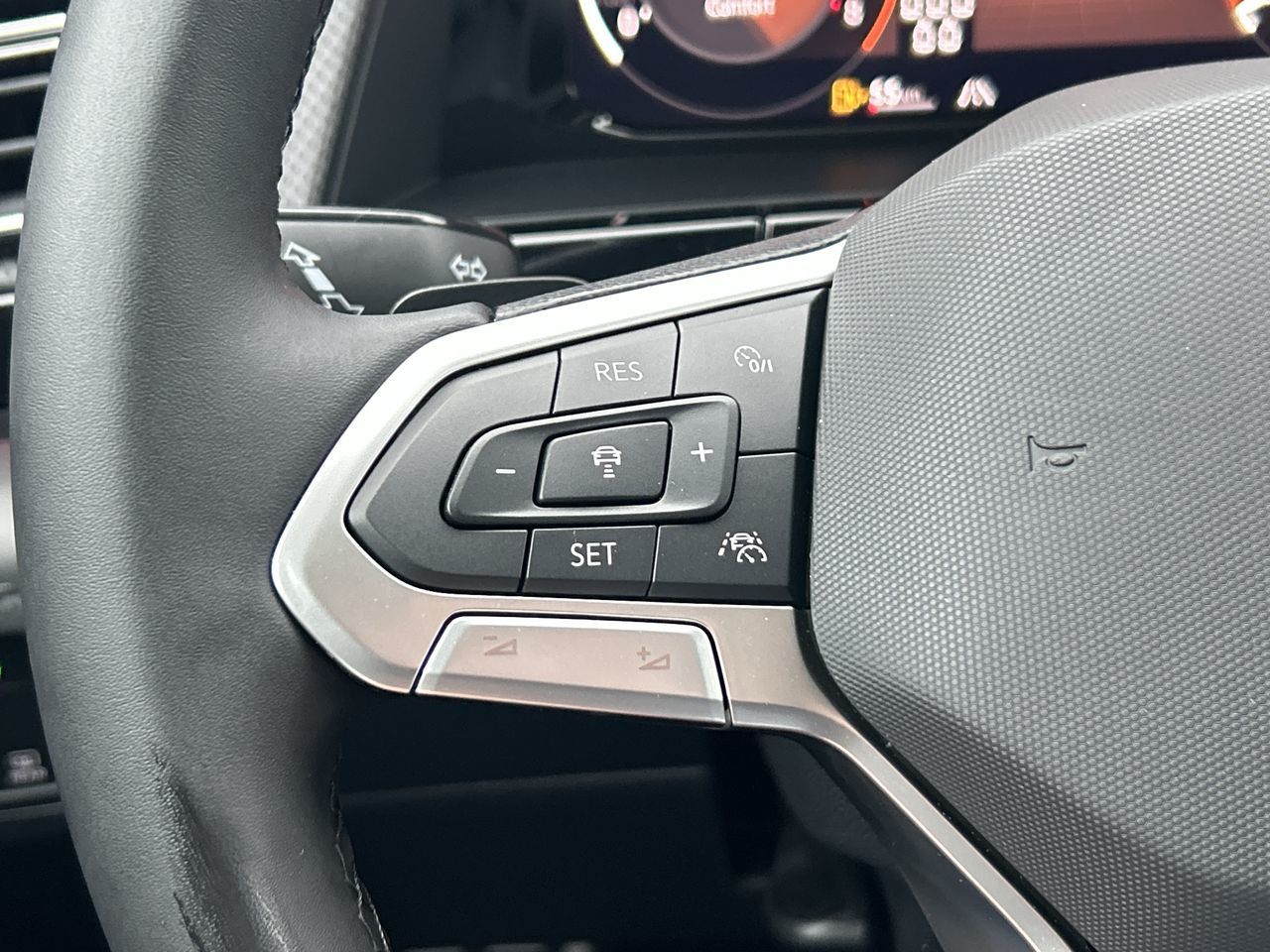 2025 Volkswagen Atlas in Barrie, Ontario
