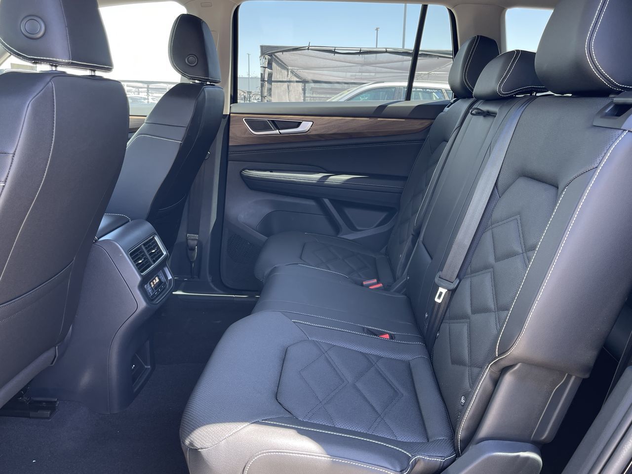 2025 Volkswagen Atlas in Barrie, Ontario
