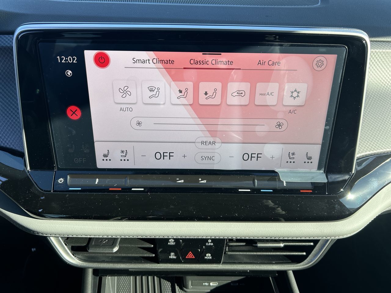 2025 Volkswagen Atlas in Barrie, Ontario