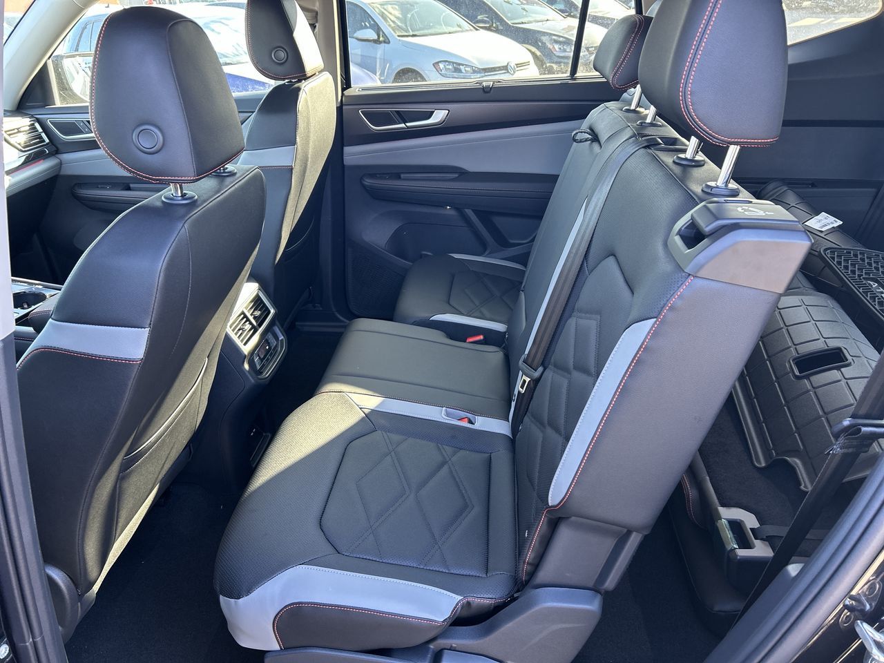 2025 Volkswagen Atlas in Barrie, Ontario
