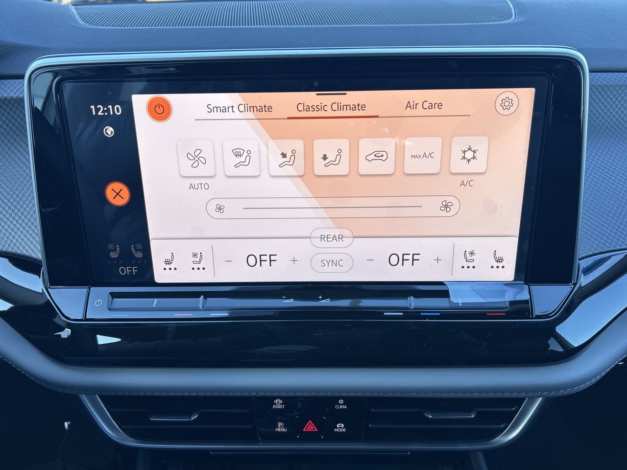 2025 Volkswagen Atlas in Barrie, Ontario