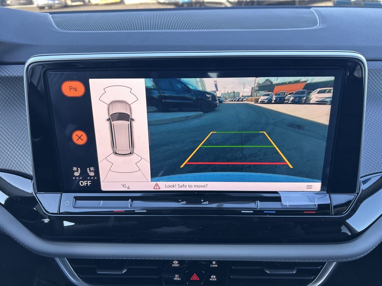 2025 Volkswagen Atlas in Barrie, Ontario