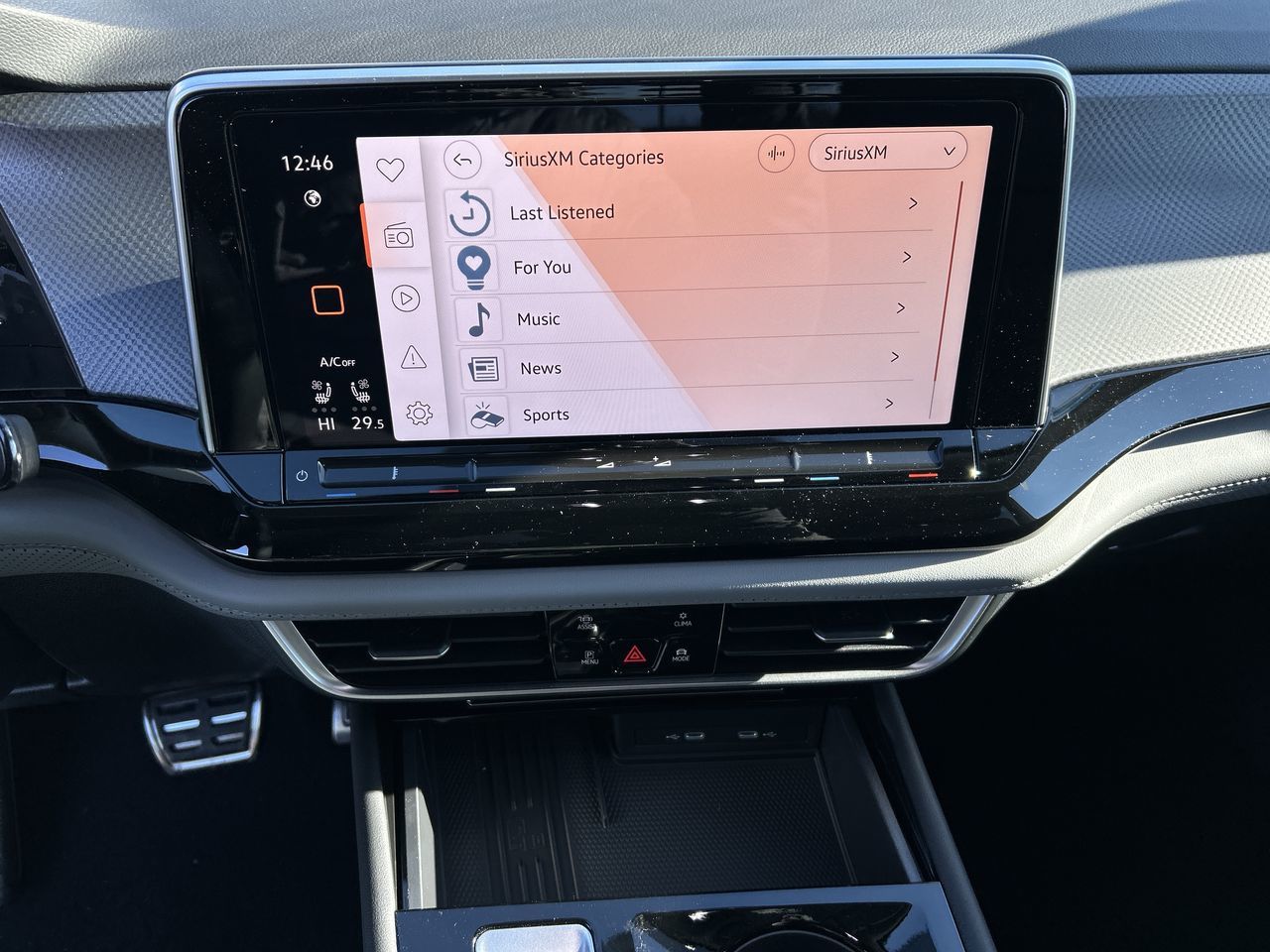 2025 Volkswagen Atlas in Barrie, Ontario