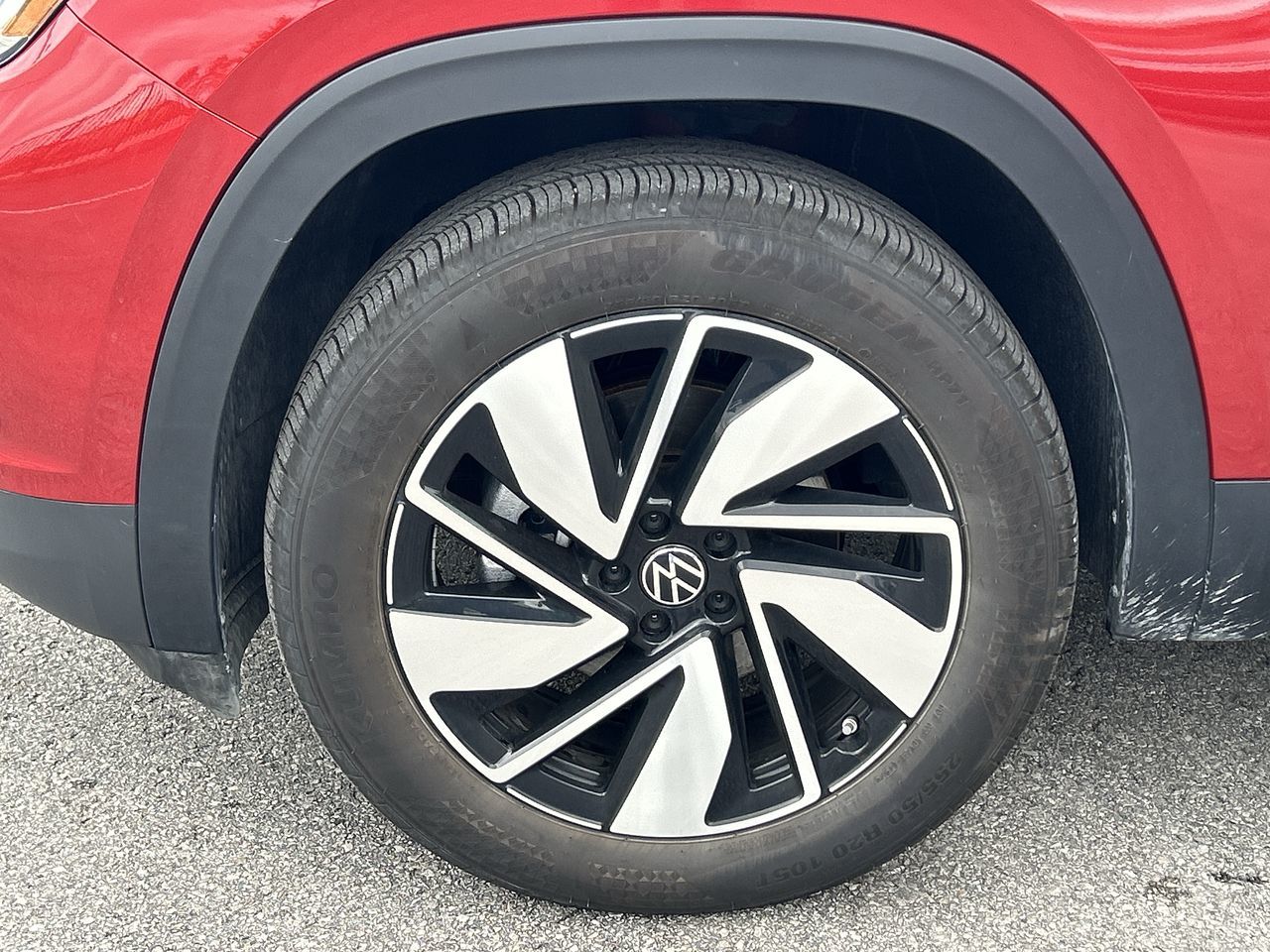 2025 Volkswagen Atlas in Barrie, Ontario