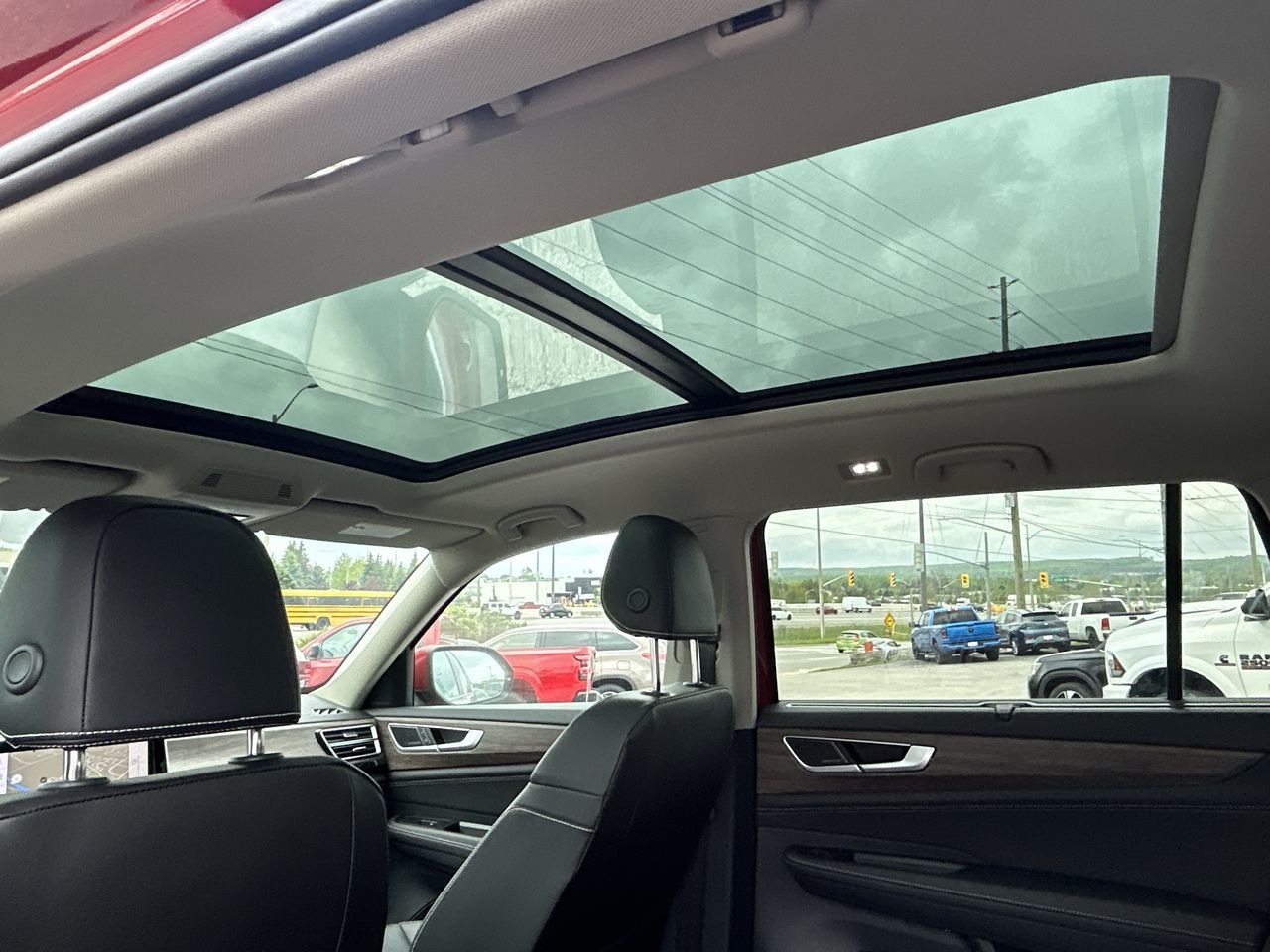 2025 Volkswagen Atlas in Barrie, Ontario