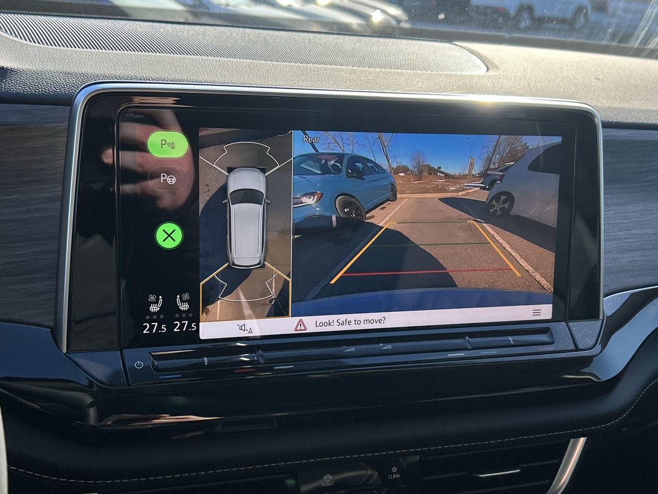 2025 Volkswagen Atlas in Barrie, Ontario