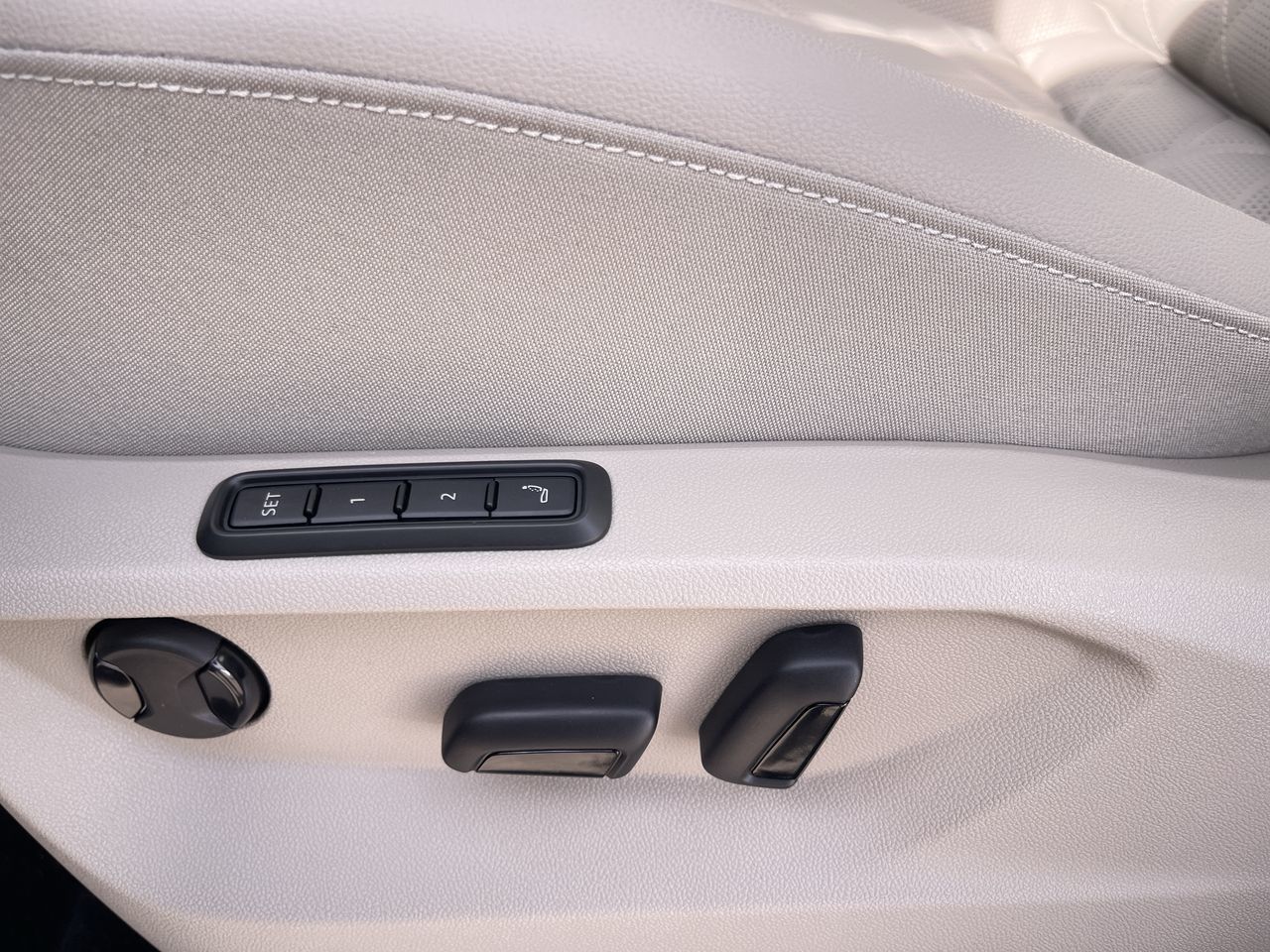 2026 Volkswagen Atlas in Barrie, Ontario