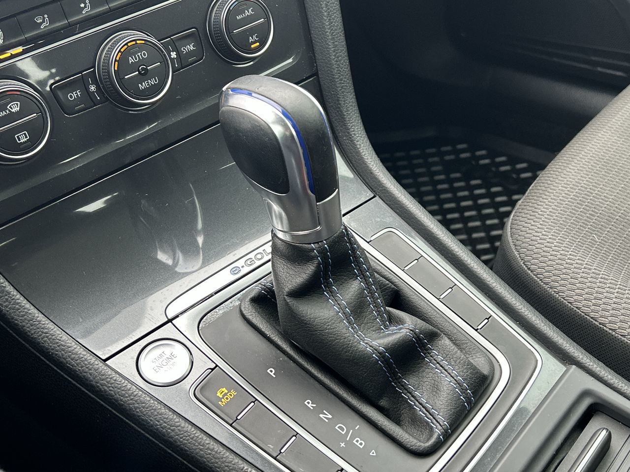 2017 Volkswagen E-Golf