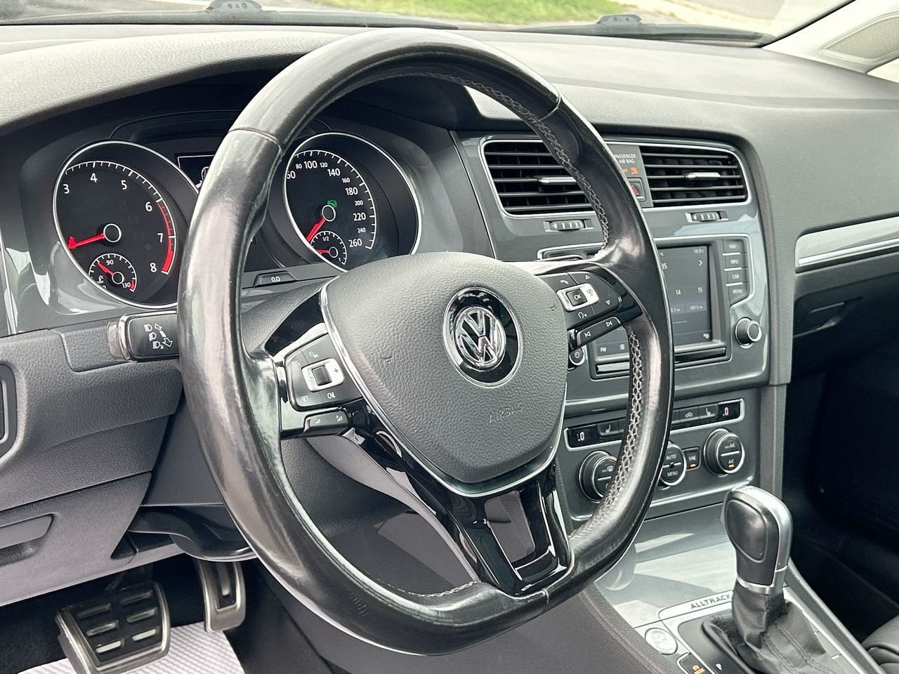 2017 Volkswagen GOLF ALLTRACK