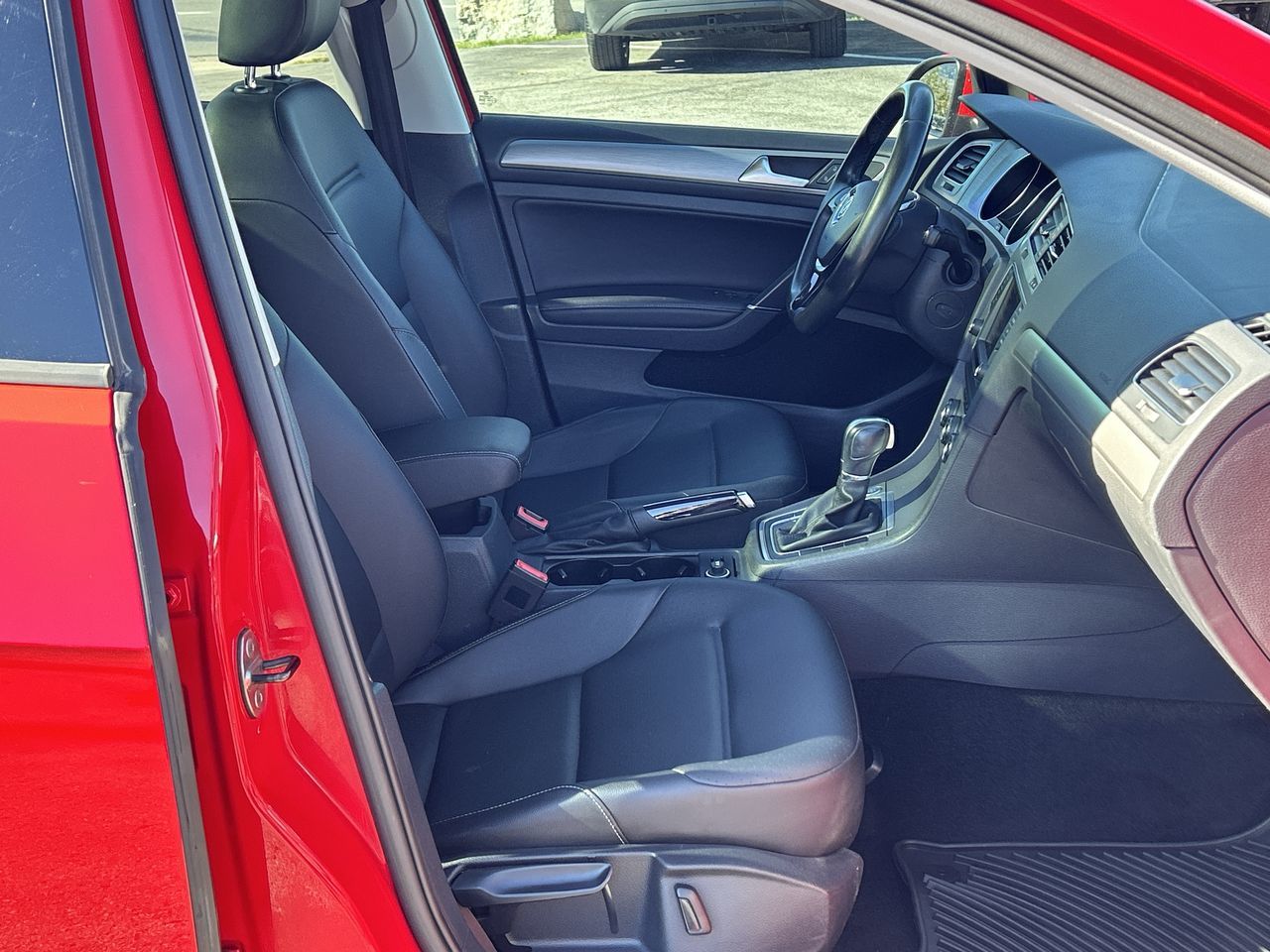 2017 Volkswagen Golf Sportwagen