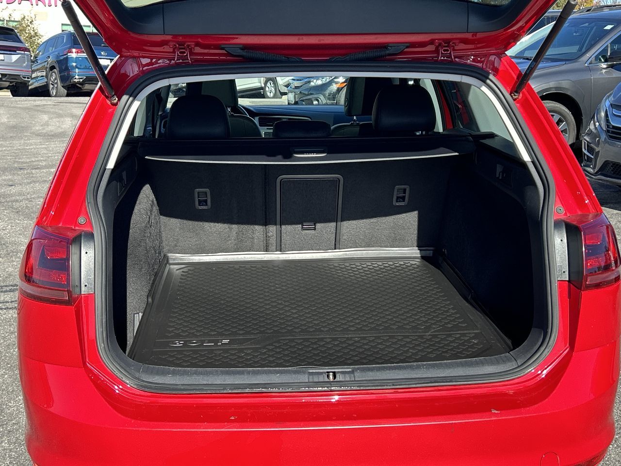 2017 Volkswagen Golf Sportwagen