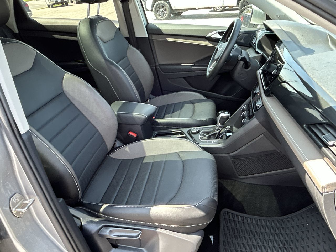 2022 Volkswagen Taos in Barrie, Ontario