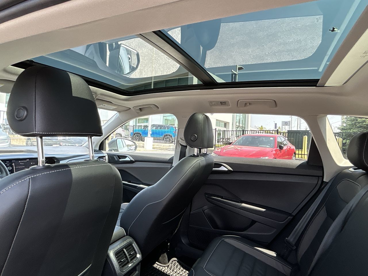 2022 Volkswagen Taos in Barrie, Ontario
