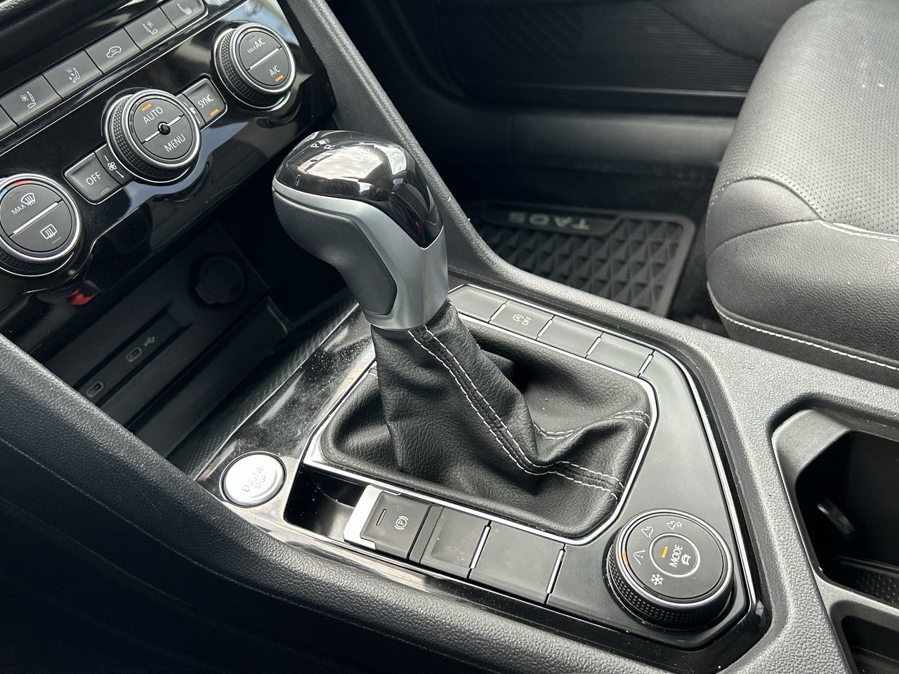 Volkswagen Taos  2022 à Barrie, Ontario