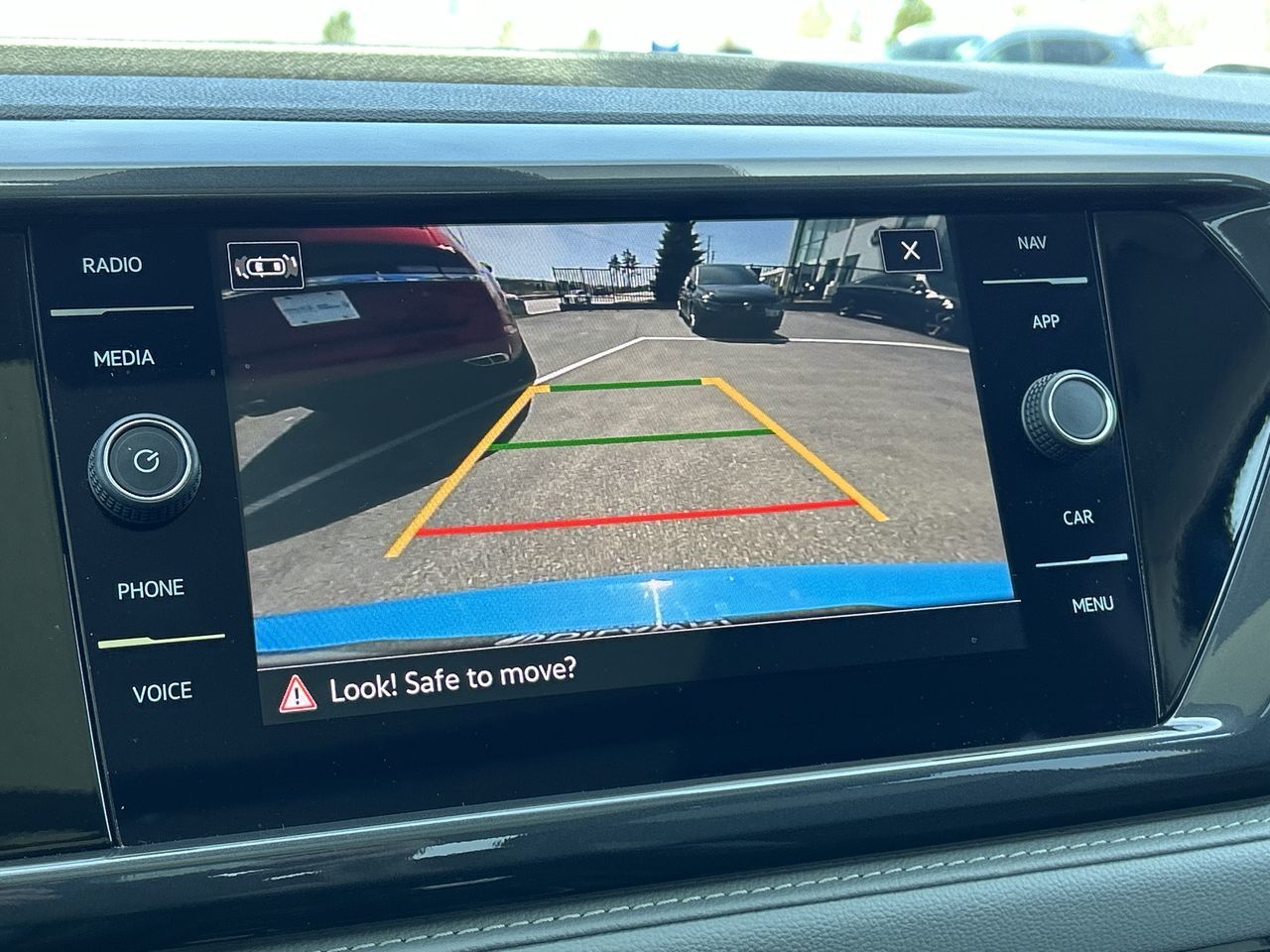 Volkswagen Taos  2023 à Barrie, Ontario