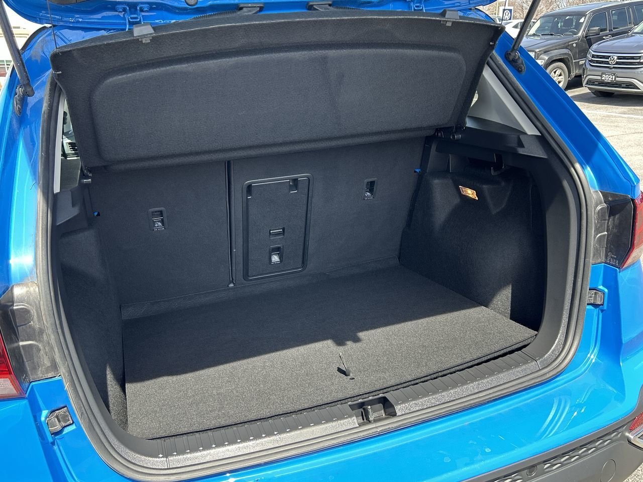 Volkswagen Taos  2023 à Barrie, Ontario