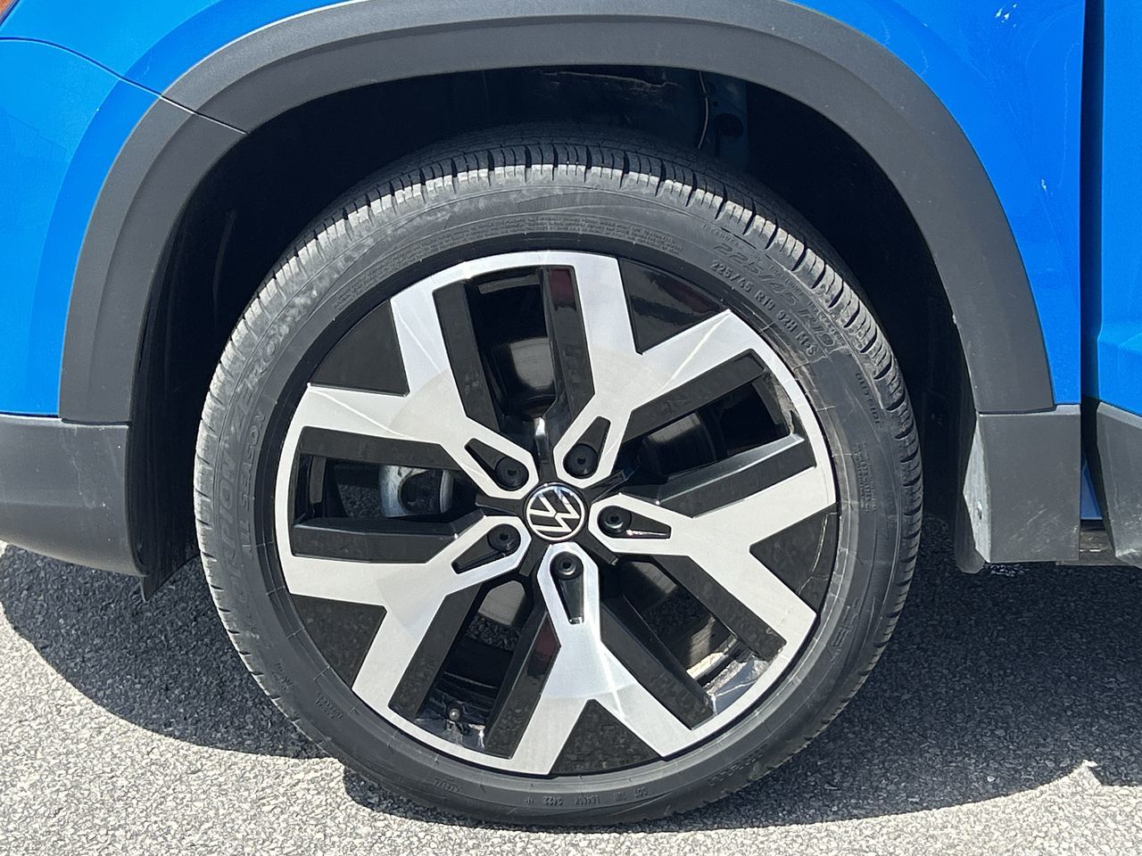 Volkswagen Taos  2023 à Barrie, Ontario