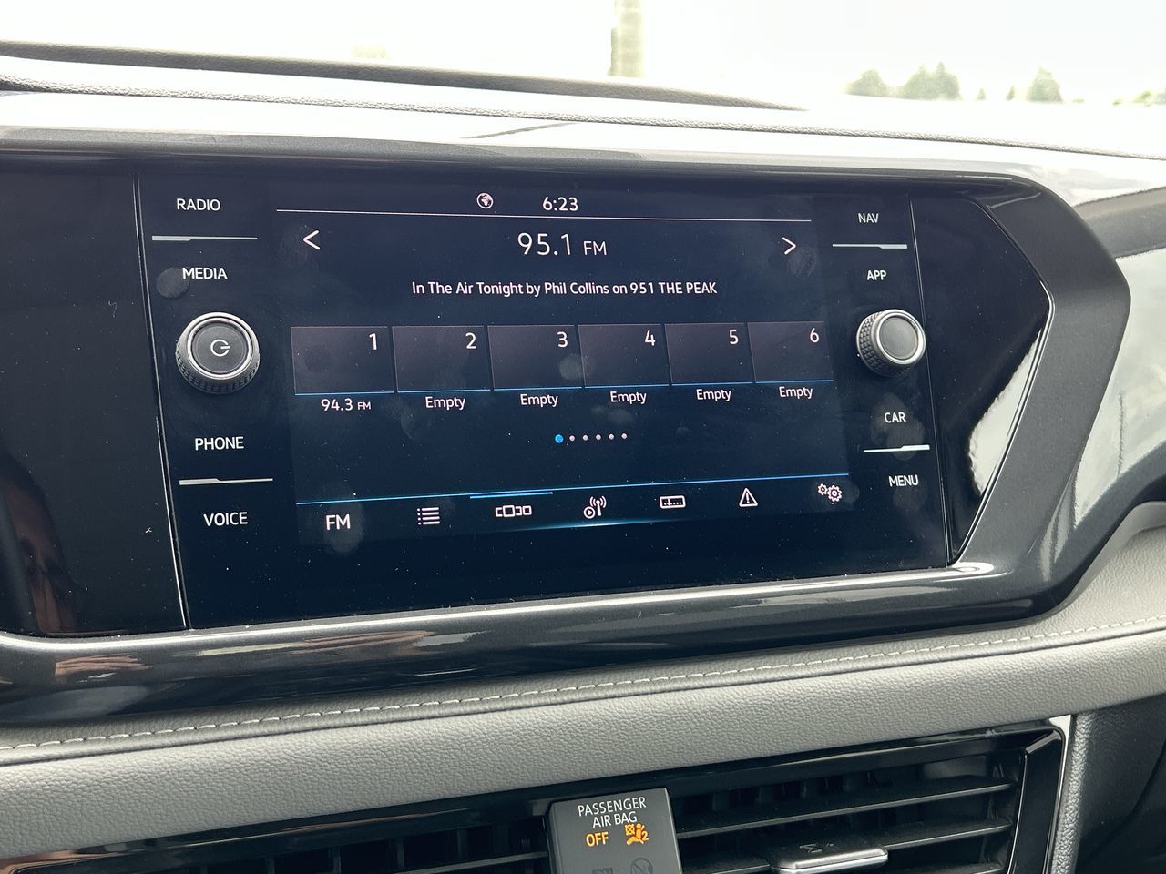 2023 Volkswagen Taos in Barrie, Ontario