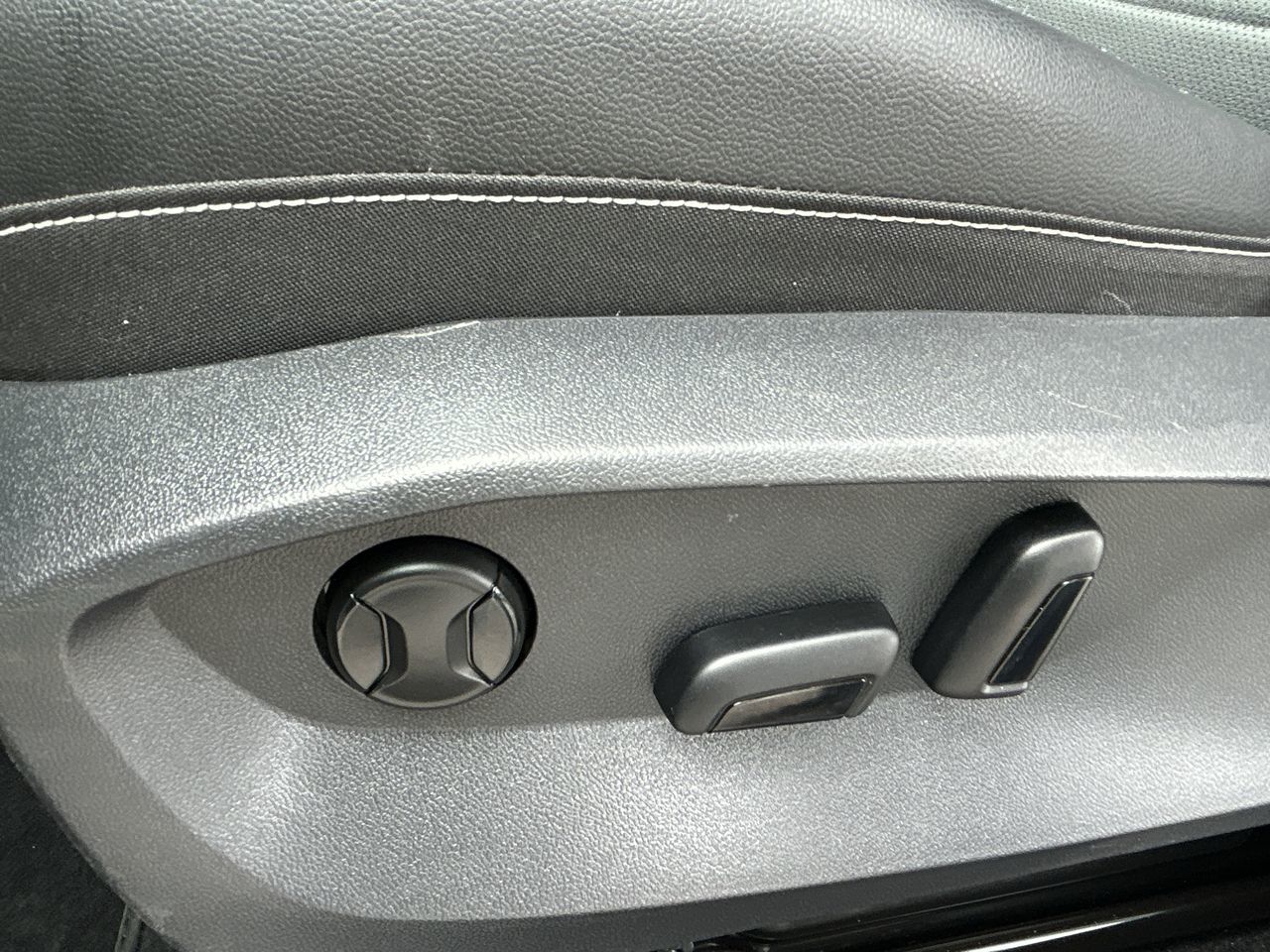2023 Volkswagen Taos in Barrie, Ontario