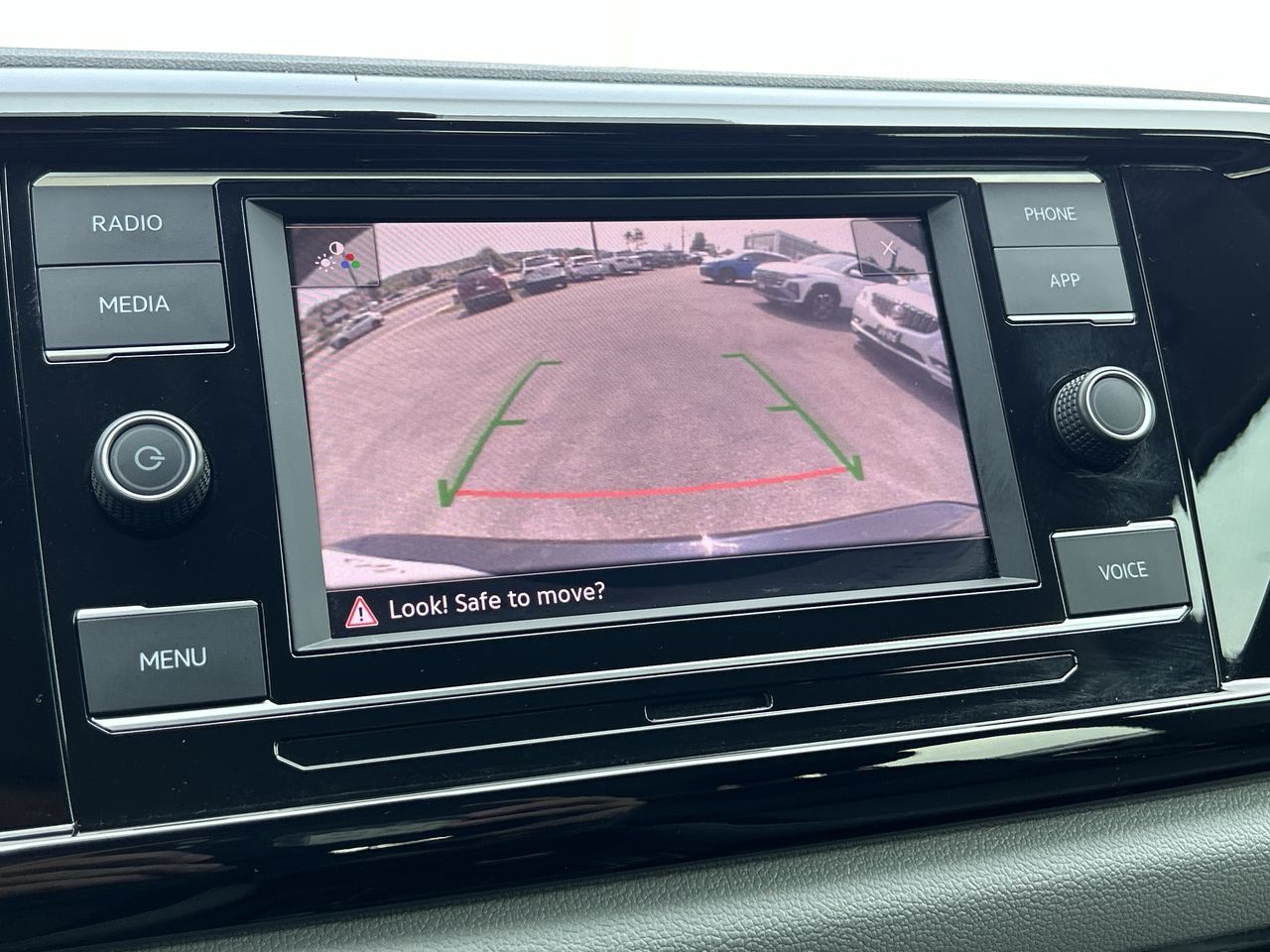 Volkswagen Taos  2023 à Barrie, Ontario