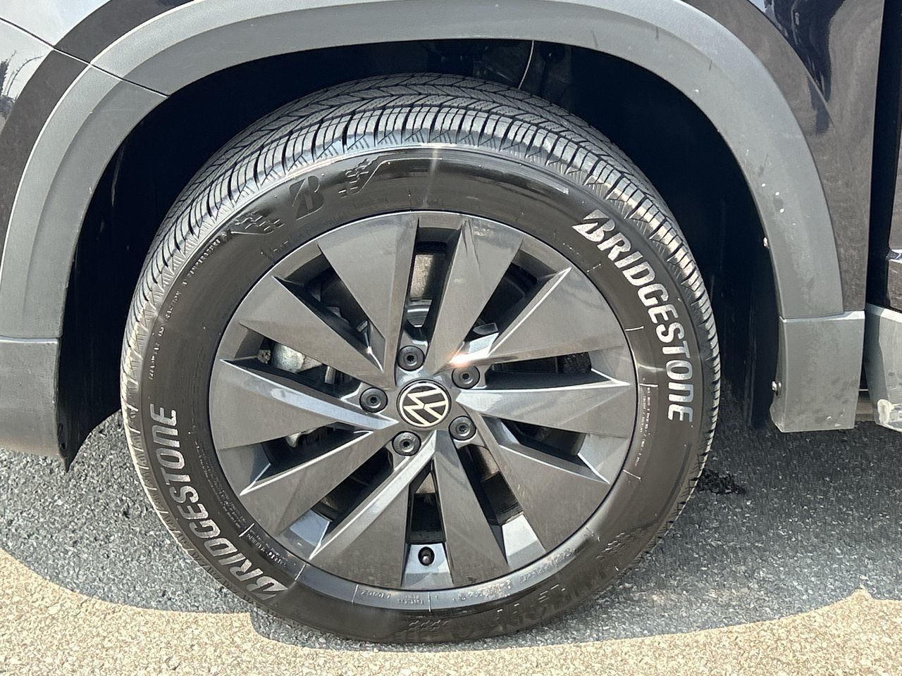 Volkswagen Taos  2023 à Barrie, Ontario