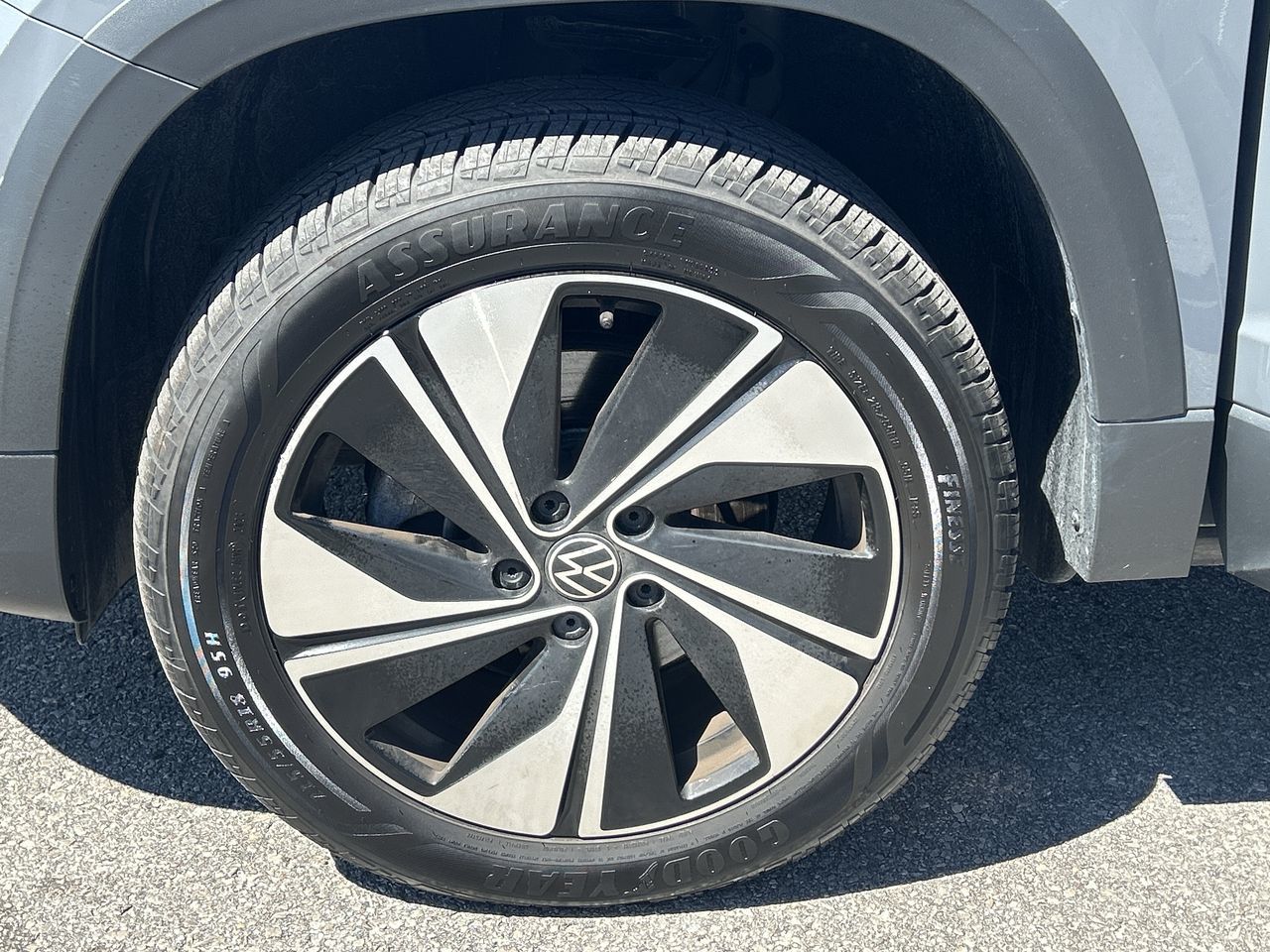 2023 Volkswagen Taos in Barrie, Ontario