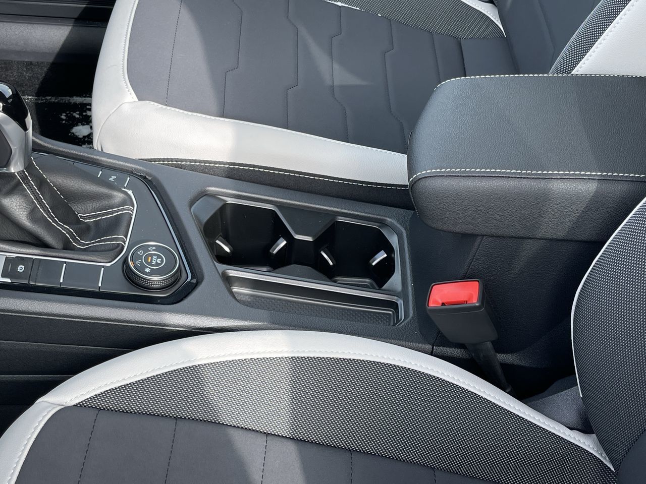 Volkswagen Taos  2025 à Barrie, Ontario