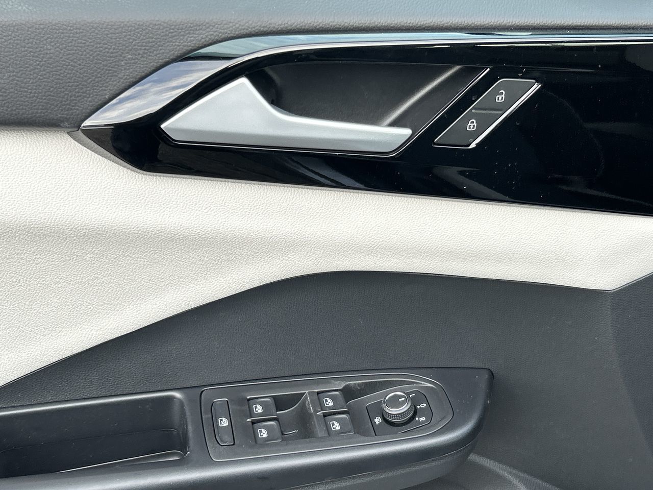 2026 Volkswagen Taos