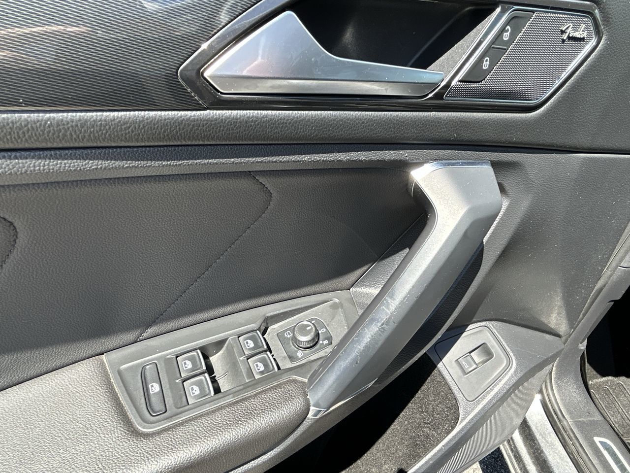 2018 Volkswagen Tiguan in Barrie, Ontario