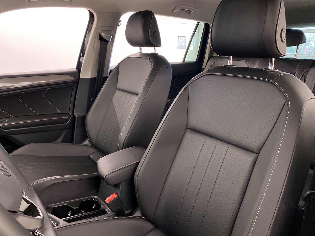 2022 Volkswagen Tiguan in Barrie, Ontario