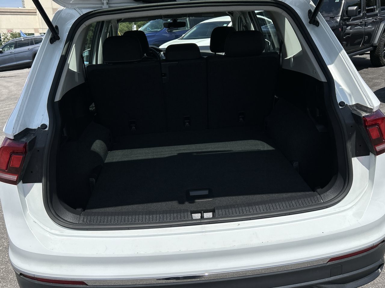 Volkswagen Tiguan  2023 à Barrie, Ontario