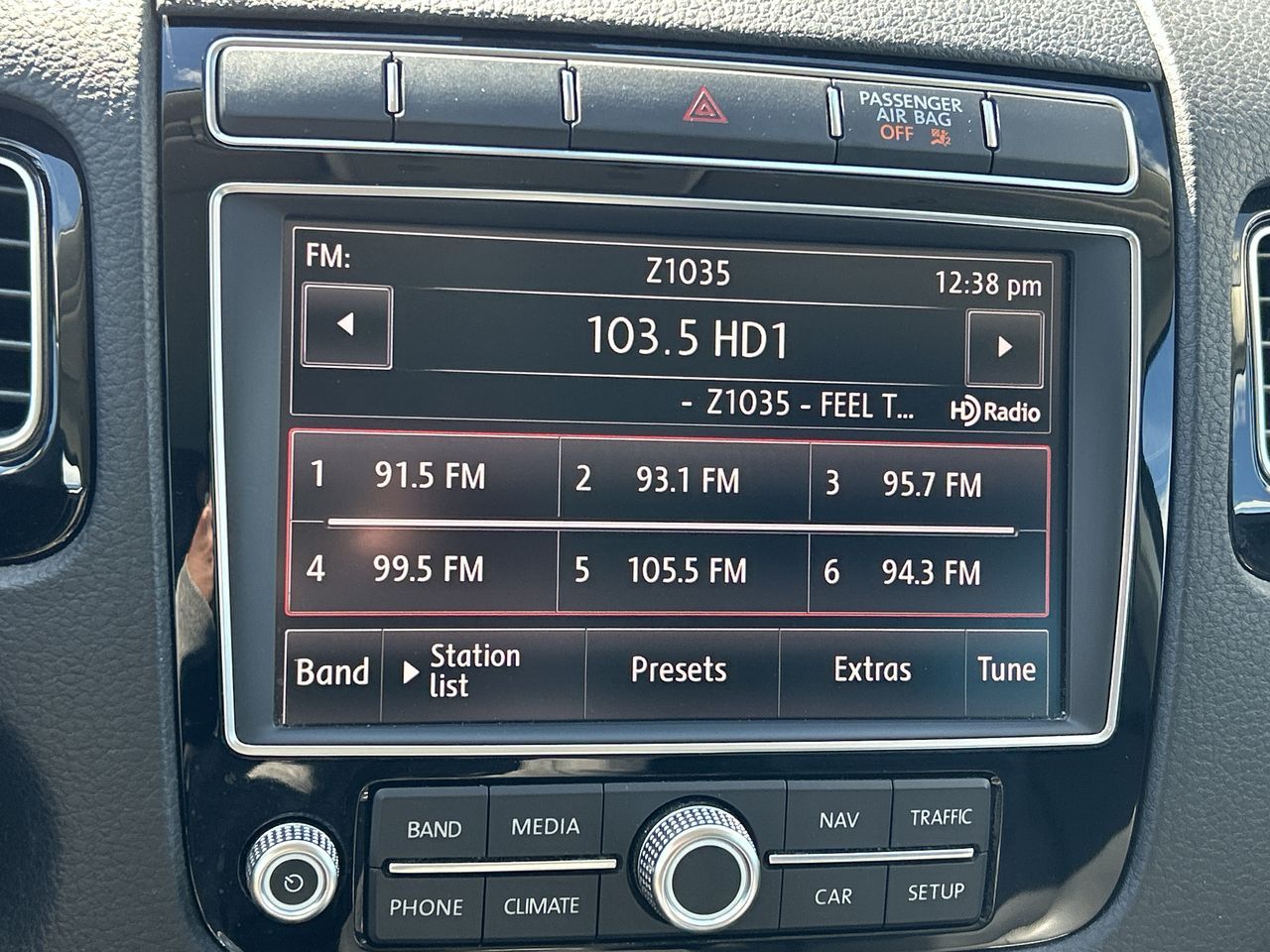2016 Volkswagen Touareg in Barrie, Ontario