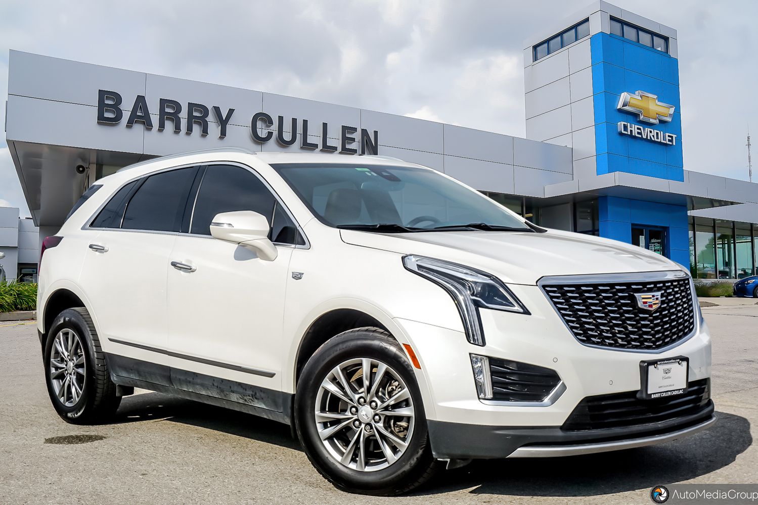 Barry Cullen Cadillac Ltd in Guelph 2021 Cadillac XT5 AWD Premium Luxury P11334