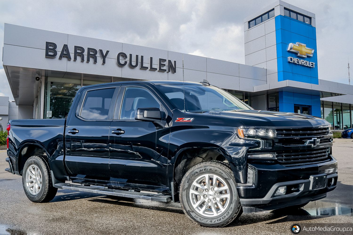 Barry Cullen Cadillac Ltd in Guelph 2021 Chevrolet Silverado 1500 RST P11098