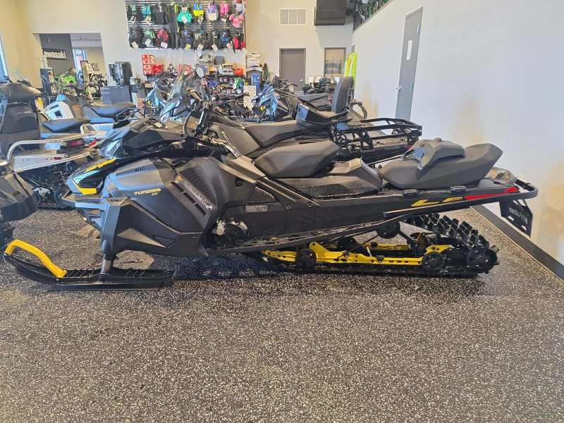 Bombardier TUNDRA 600 EFI  2025