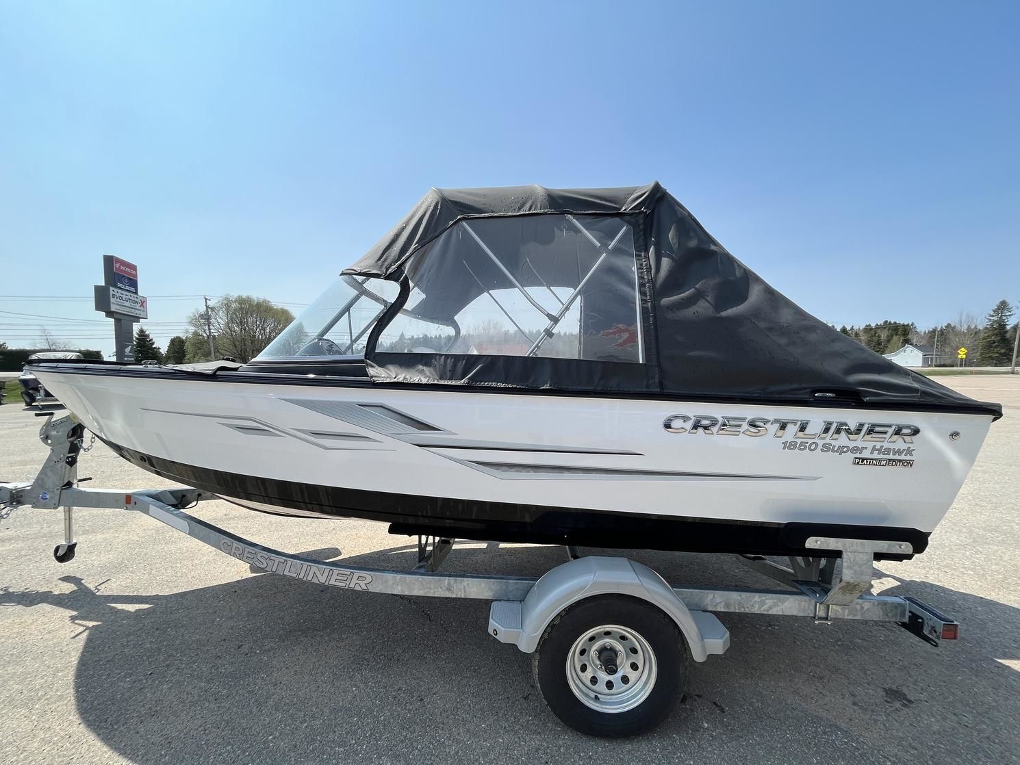 2020 Crestliner SUPER HAWK 1850 BATEAU NEUF - CONTACTEZ-NOUS 418-902-3030 !!!