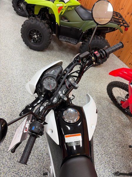 Honda XR150LS  2025