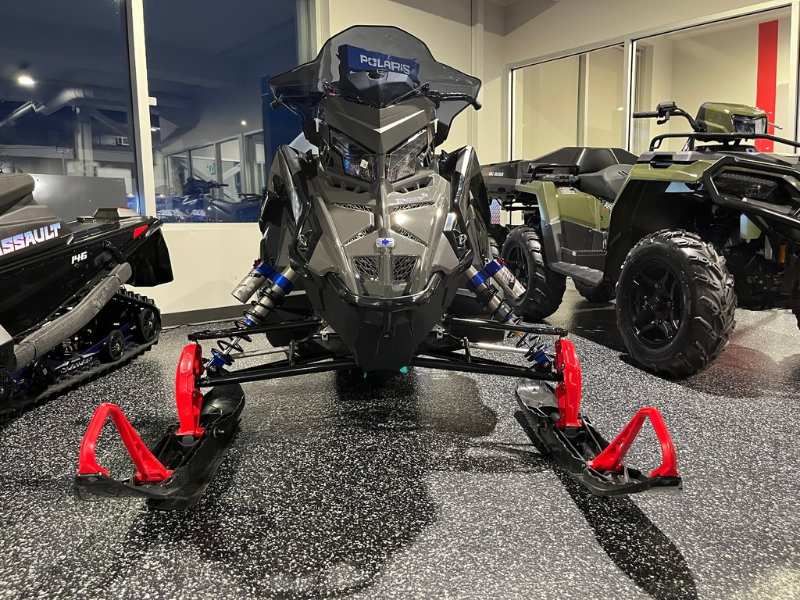 Polaris 650 INDY XCR 136  2025