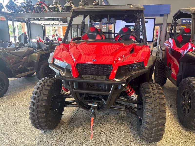 Polaris General XP 4 1000 Ultimate  2025