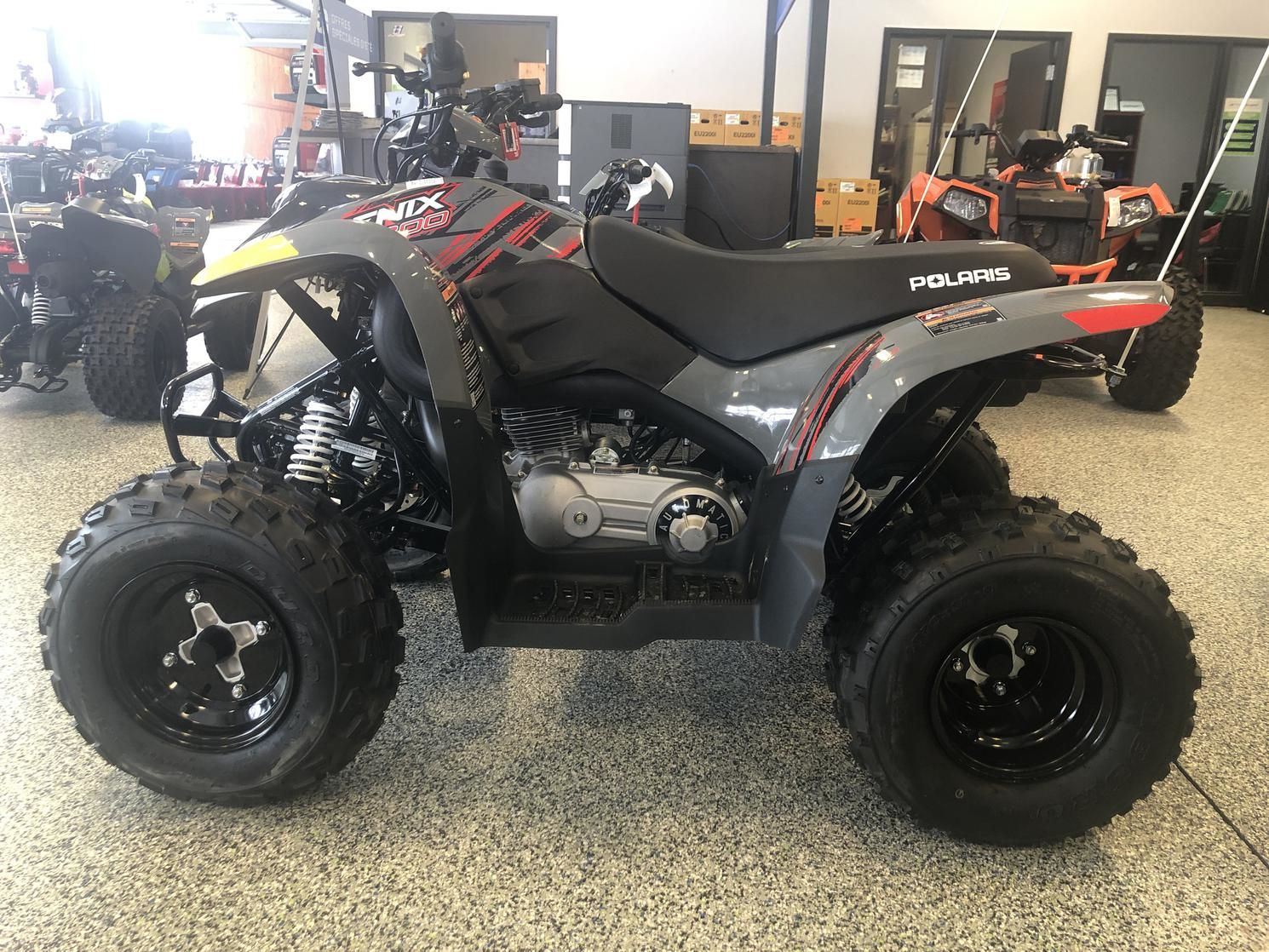 2023 Polaris PHOENIX 200 14 ANS ET PLUS