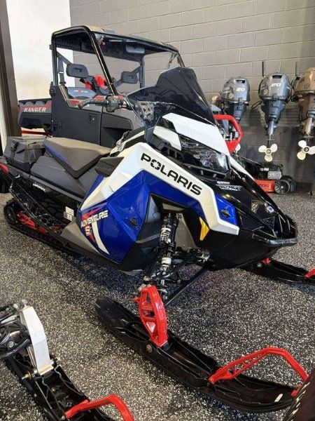 Polaris PROSTAR S4 INDY ADV 137  2023